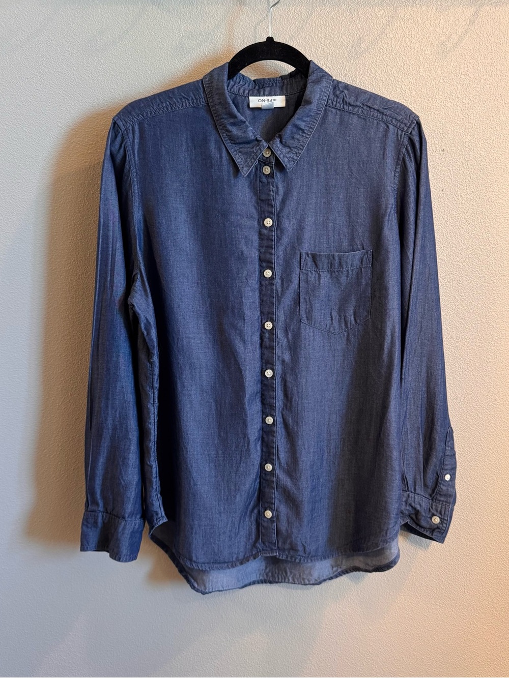 Women's On 34th Chambray Button-Down Shirt - Casual Collared Top